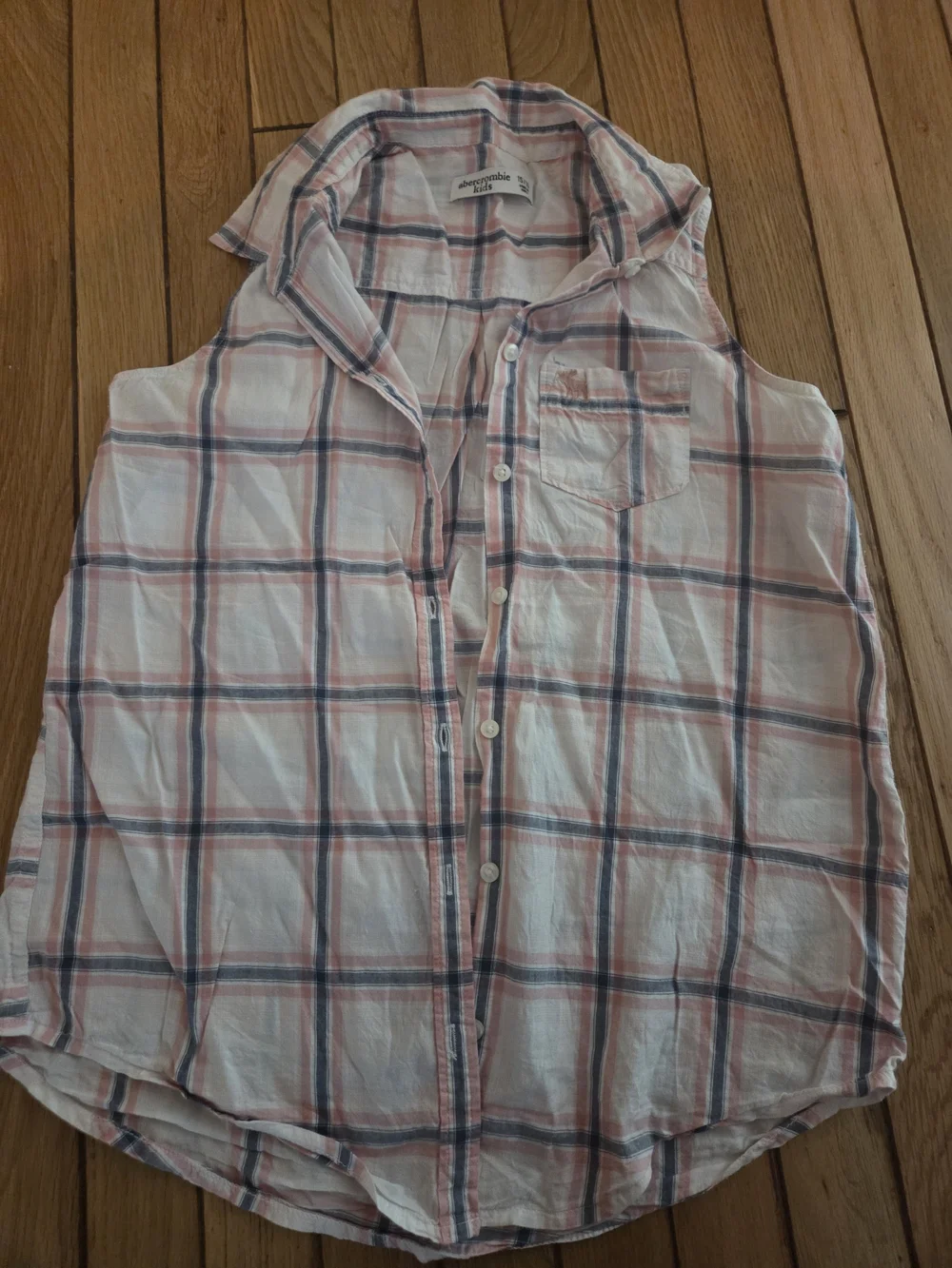 Abercrombie kids White Plaid Button-Down Shirt with Pink & Blue